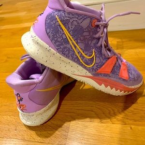 Kyrie 7 Men’s Lilac/Melon tint - indigo burst mens  Size 10.5